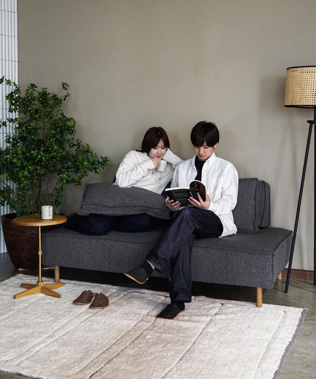 あいソファ to Meet ソファ レイモンズ ライトグレー/鉄脚ブラック 左カウチ