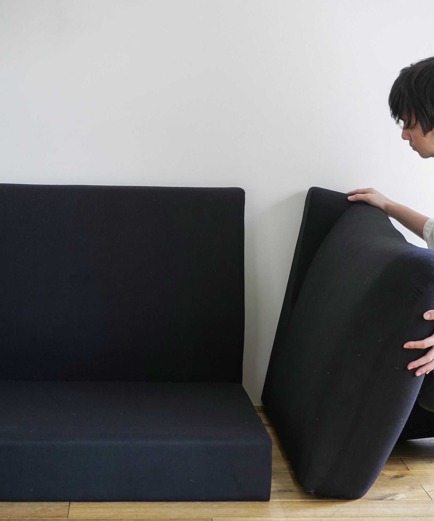 肘が外れるので搬入もスムーズ。