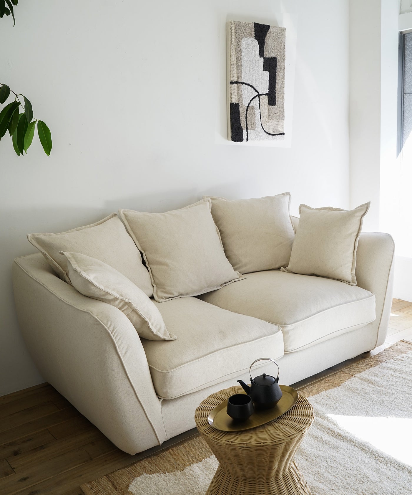 【予約・1月上旬入荷予定】TREAT SOFA