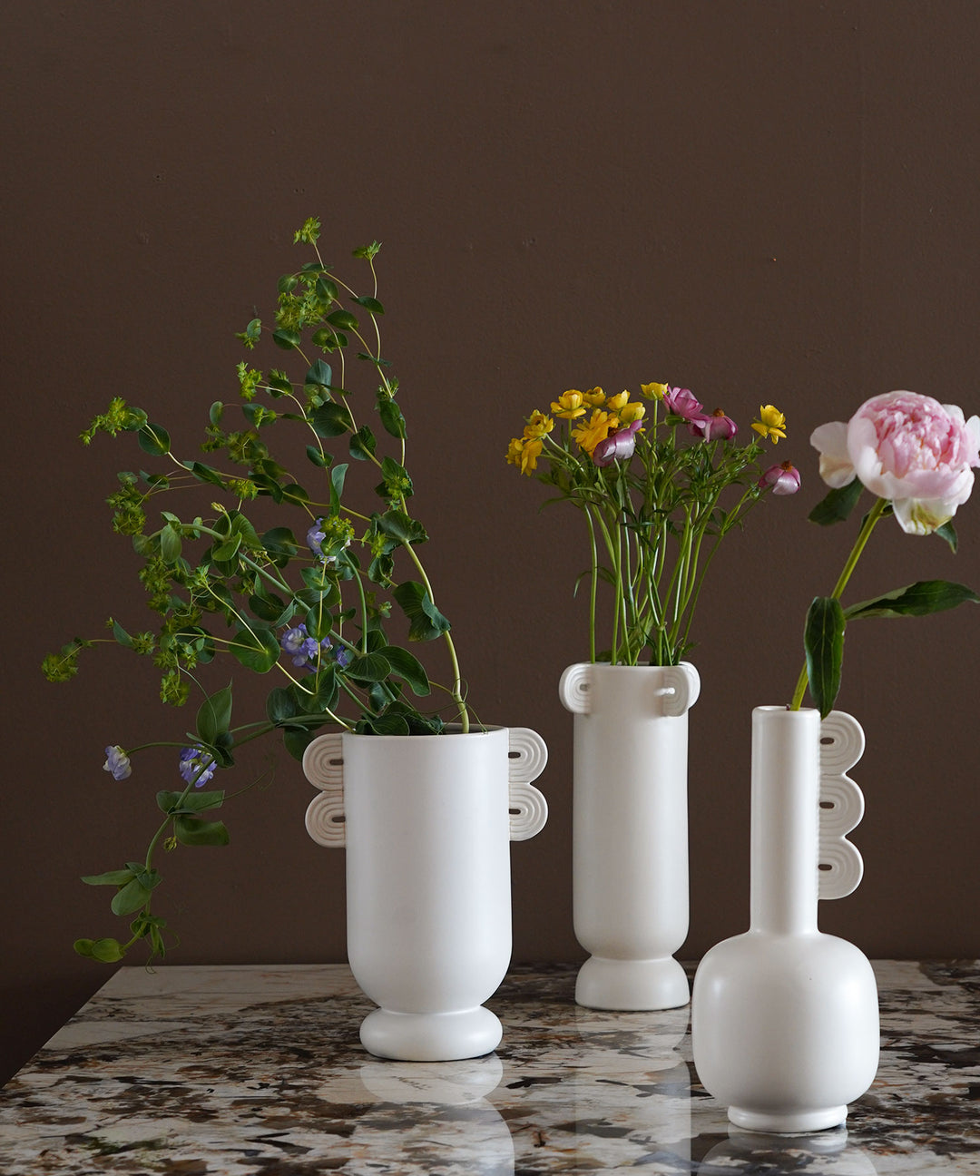 ferm LIVING(ファームリビング)】Muses Vase Calli|アーティスティックなデザインのベース – TIMELESS COMFORT