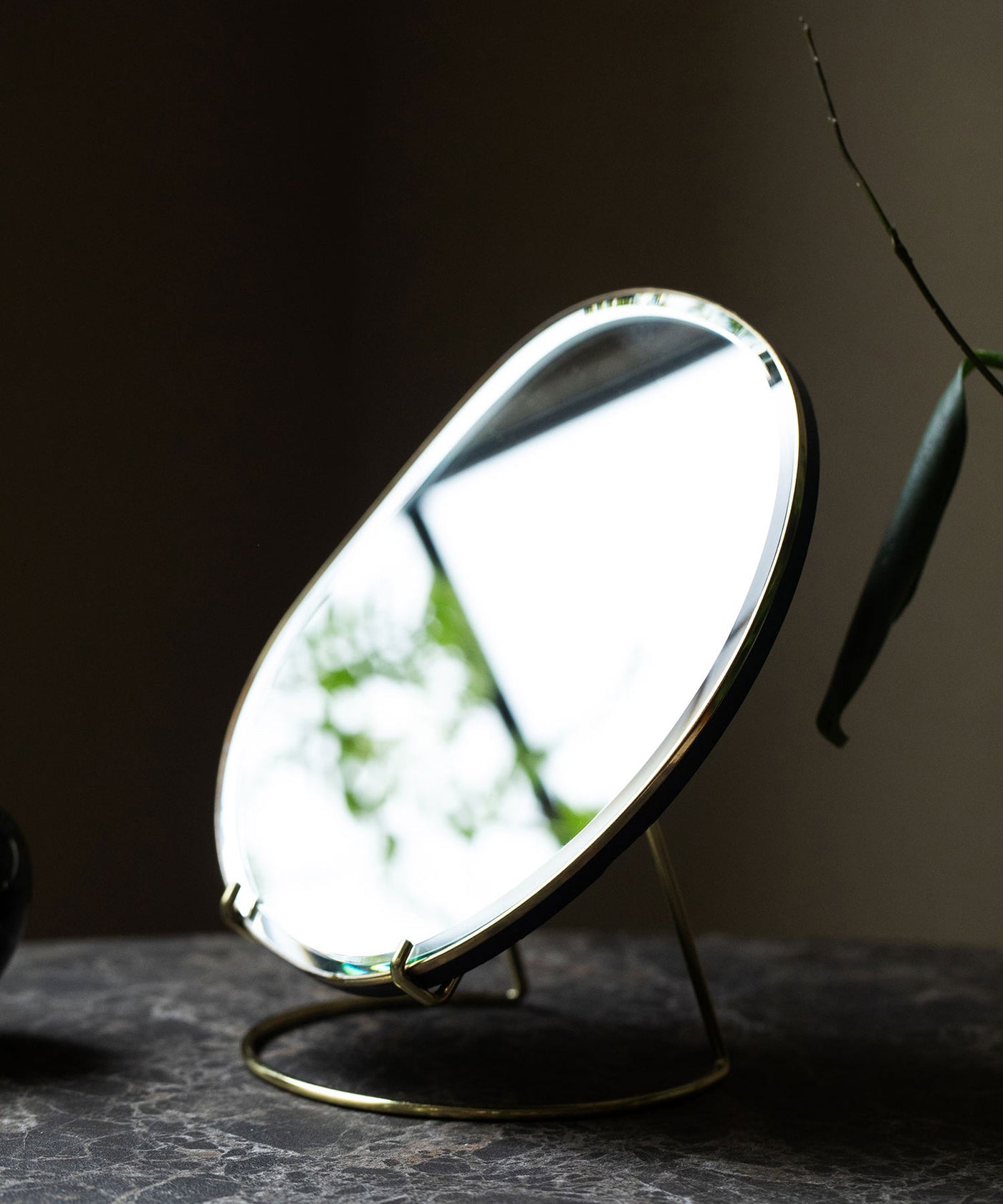 【ferm LIVING（ファームリビング）】Pond Table Mirror Brass