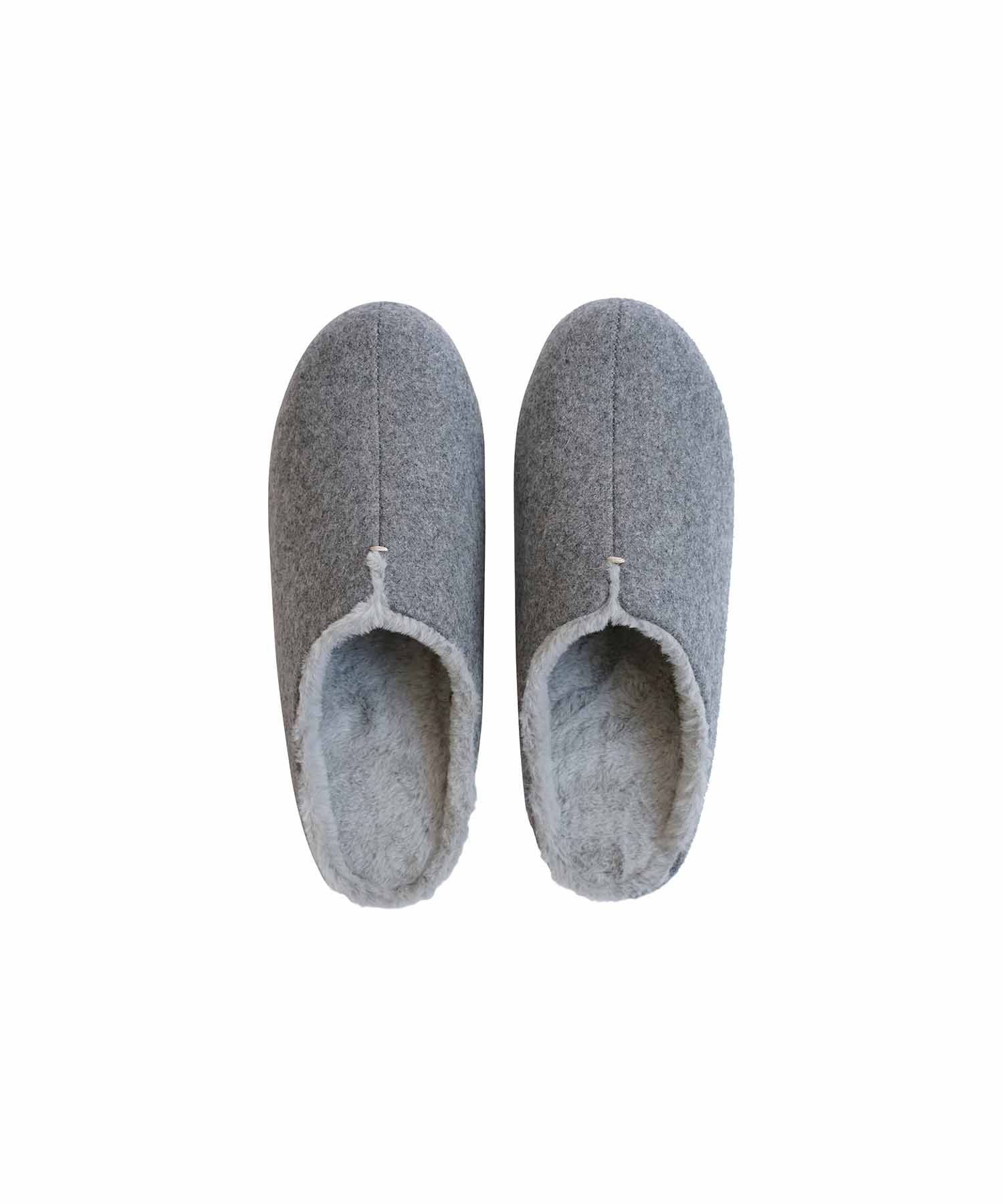gray / M