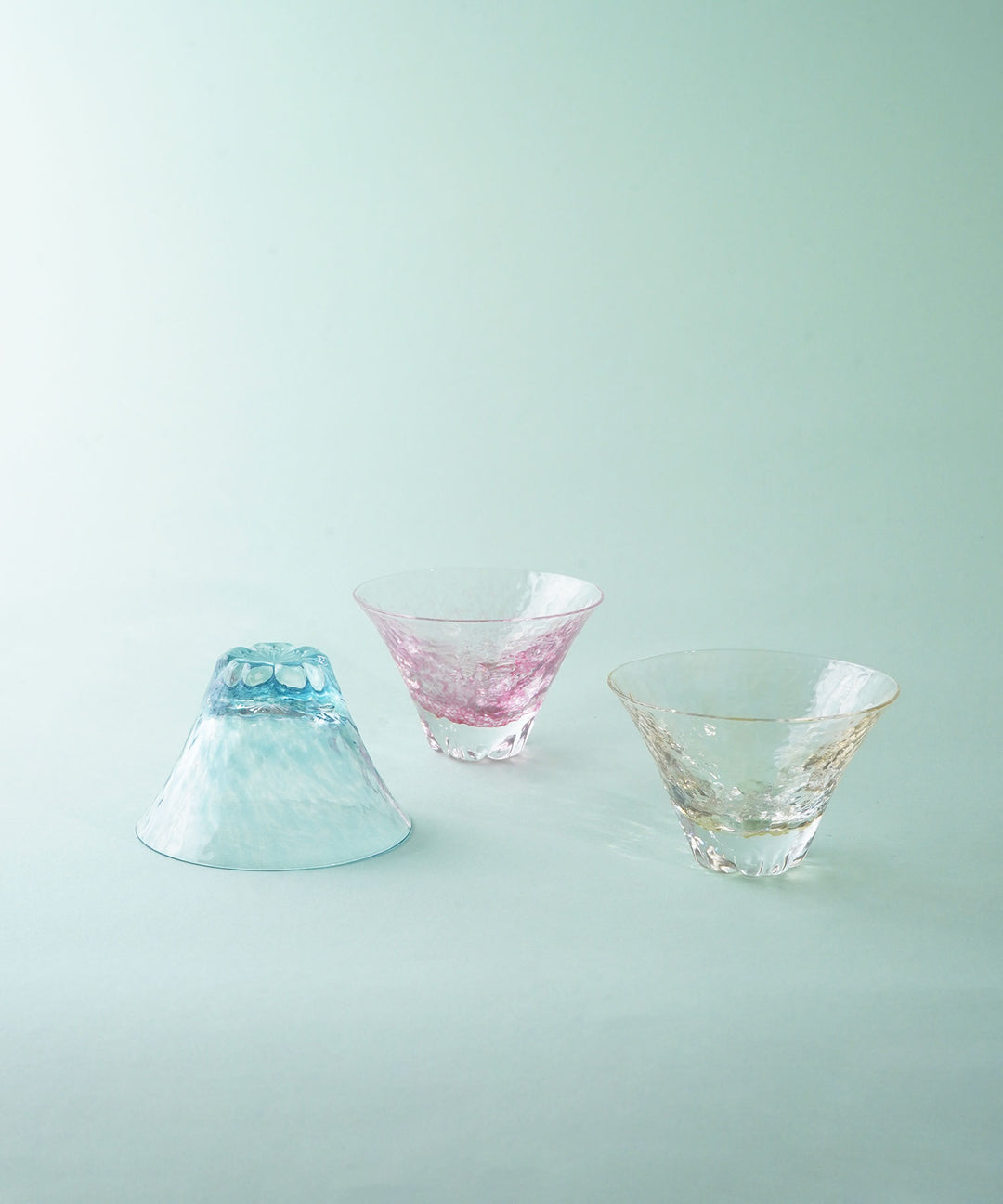 富士見さくら 祝福杯｜富士山と桜が彩る縁起の良い酒器｜TIMELESS