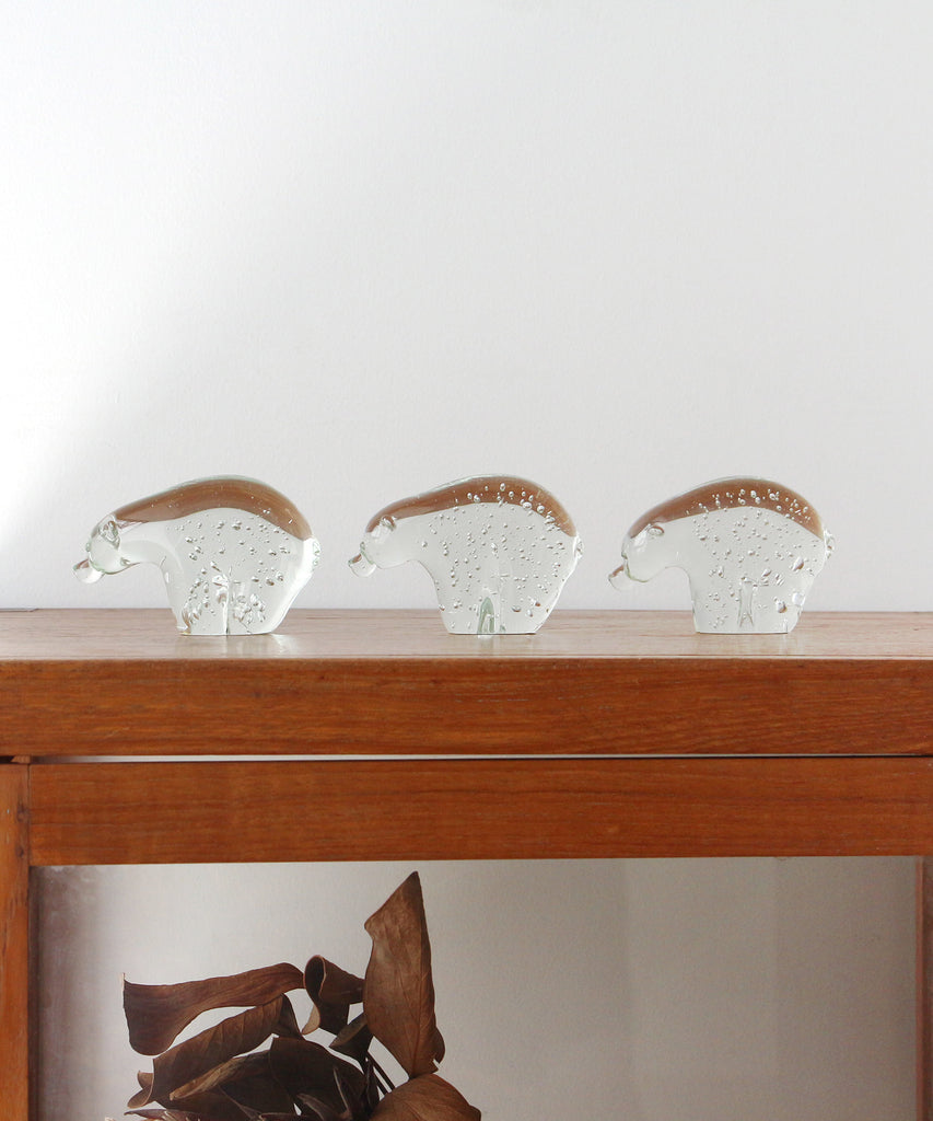 Glass Object polar bear S｜手作業で生まれる気泡と光の反射が美しい