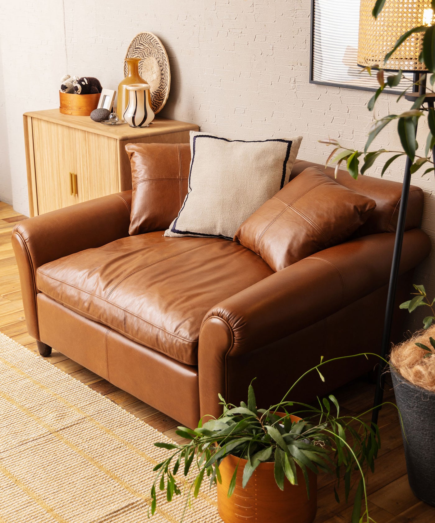 【6/1まで限定価格】【別注品】GIL SOFA