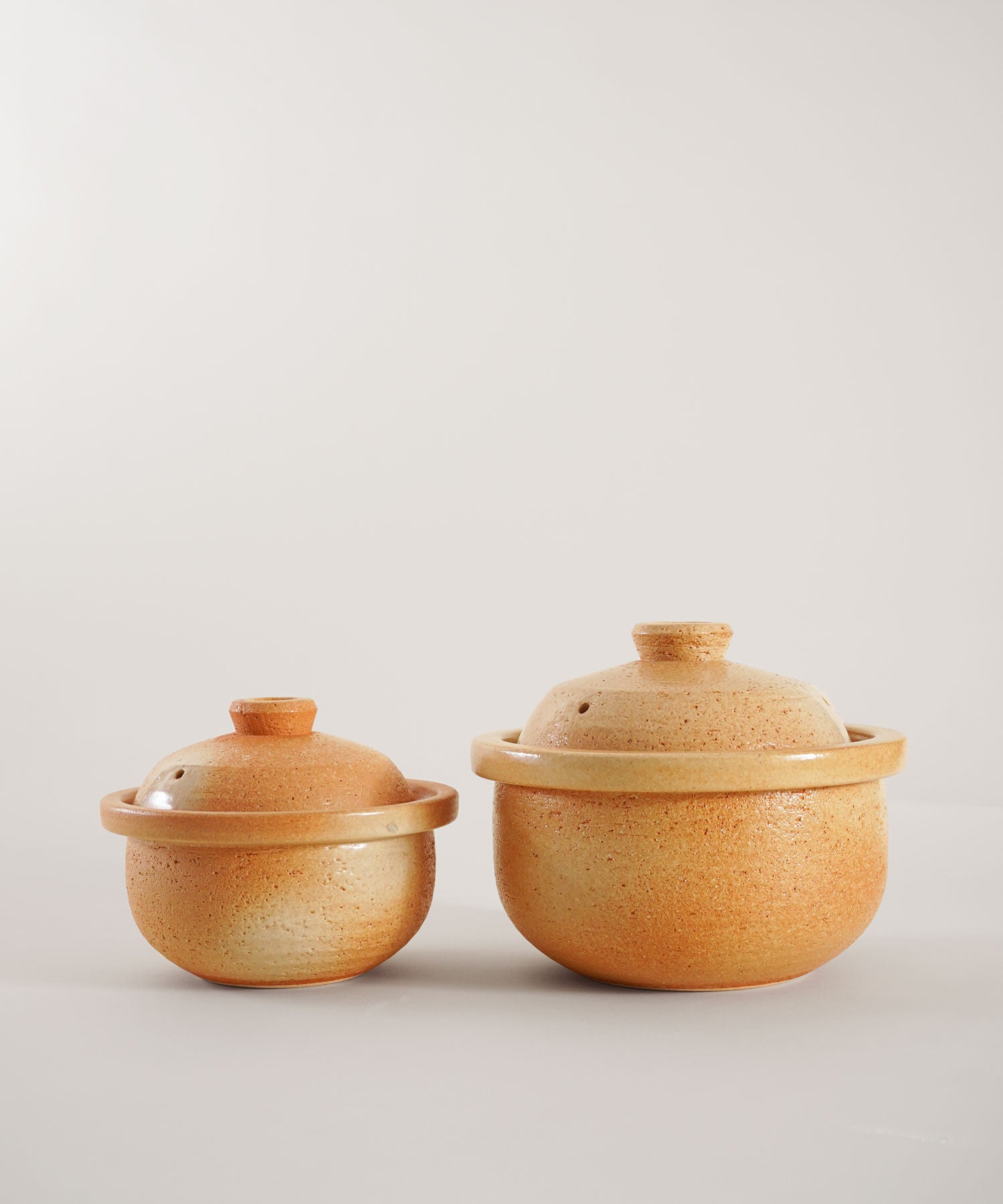 緋色　左から　1～2合 3～4合