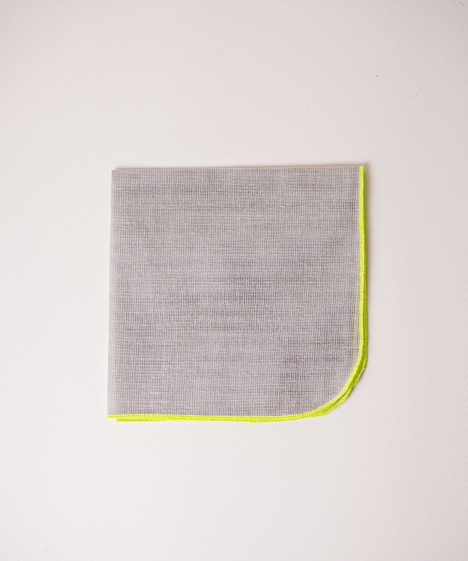 かやふちどりハンカチ