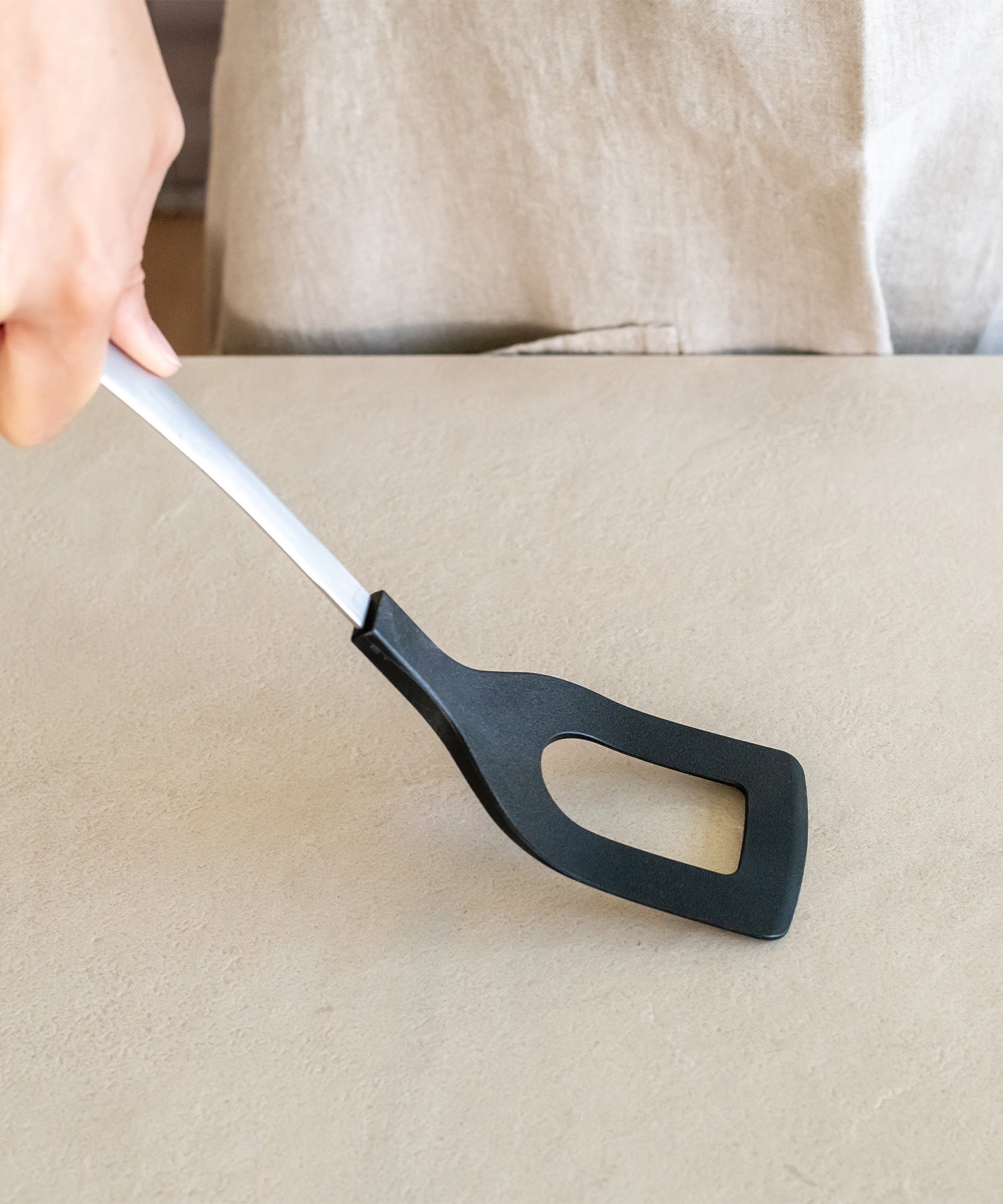 穴あきターナー