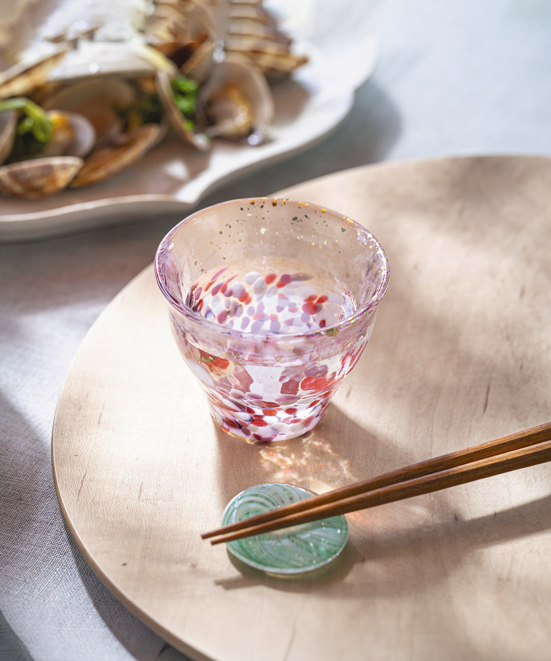 津軽びいどろ 金彩ぐいのみ｜金箔入り おちょこ 酒器 ギフトボックス付