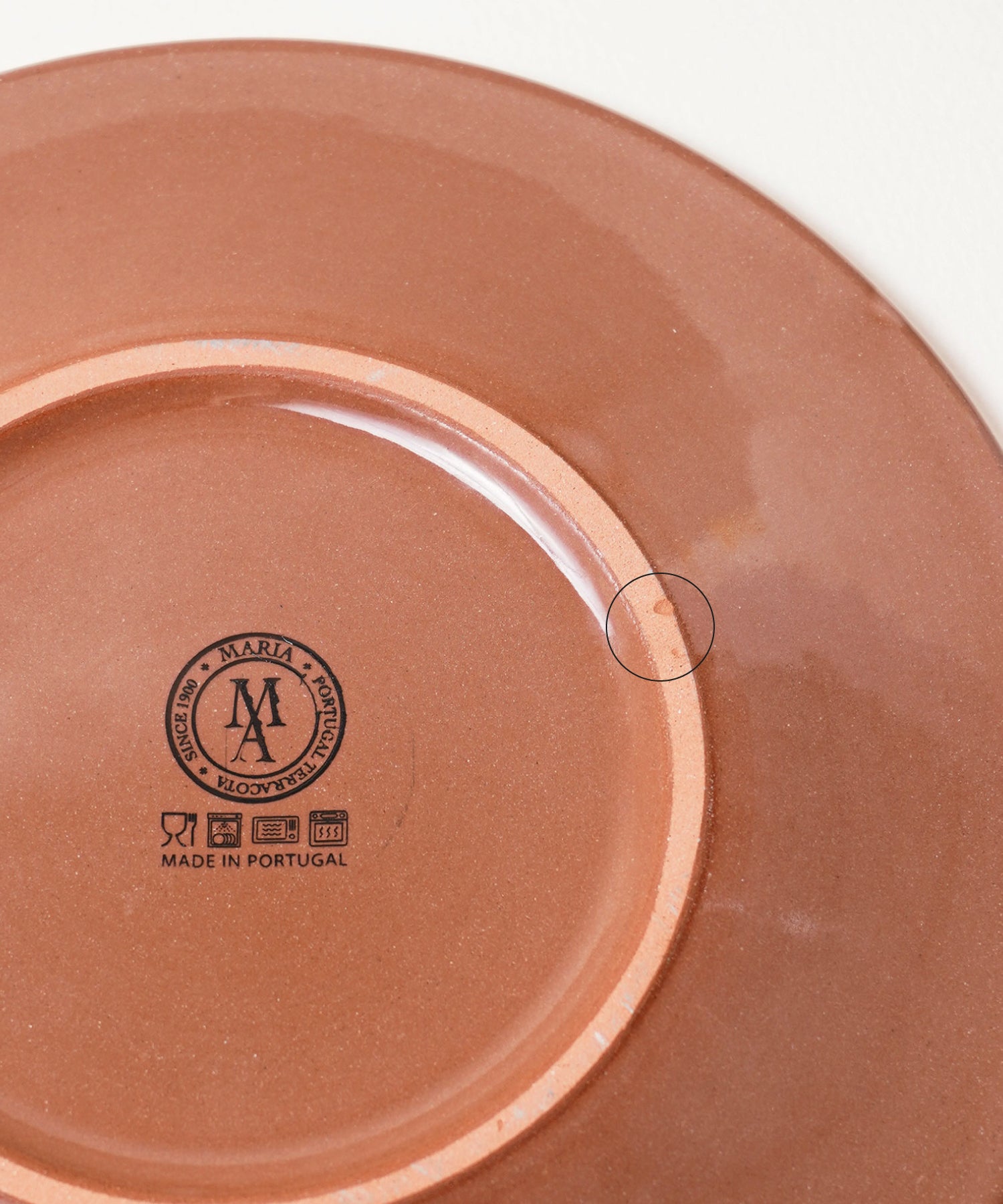 製造の都合上、裏面にはざらつきや欠けが生じる場合がございます