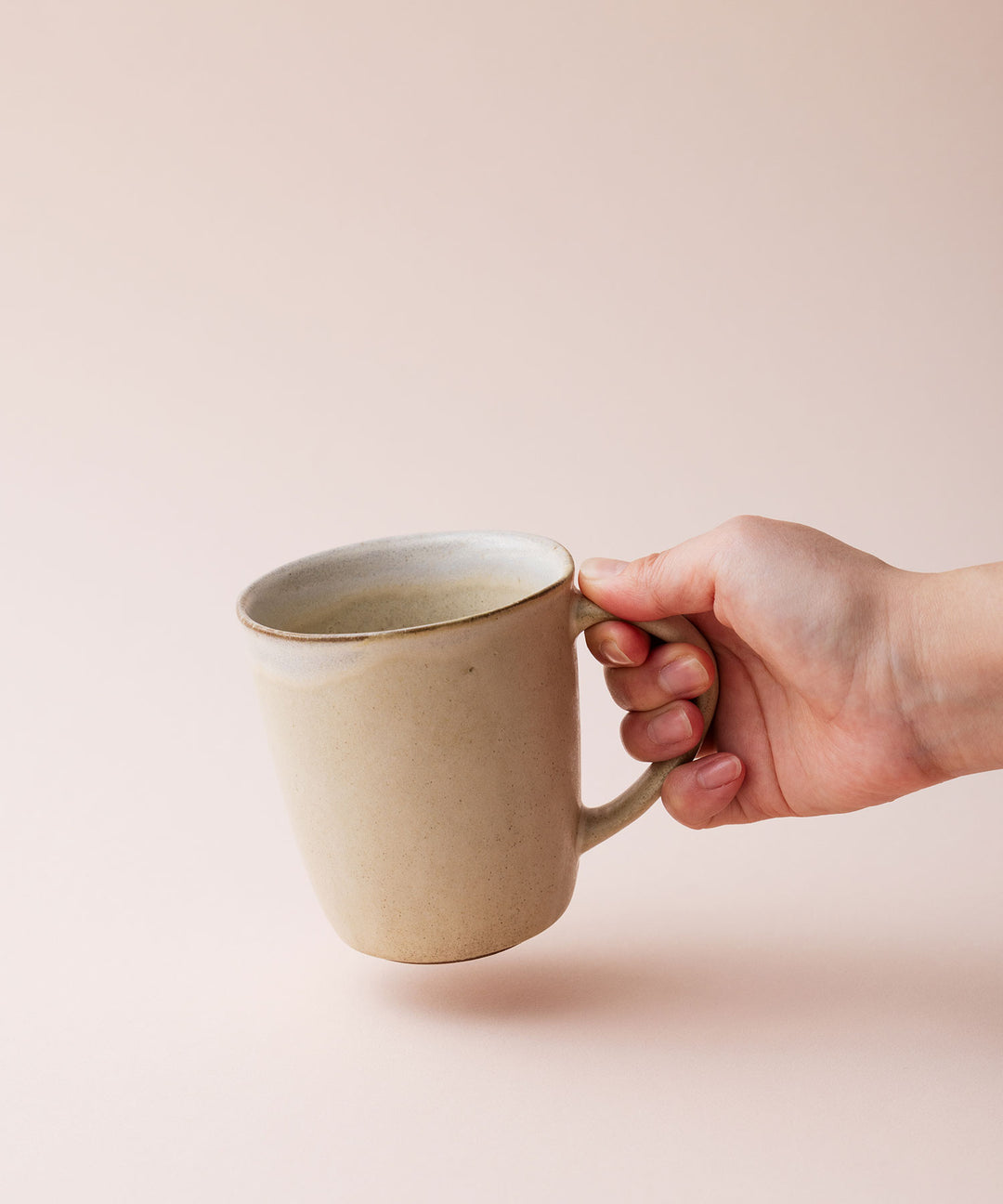 MARIA PORTUGAL TERRACOTA / AVEIRO マグカップ｜自然な曲線と優しい