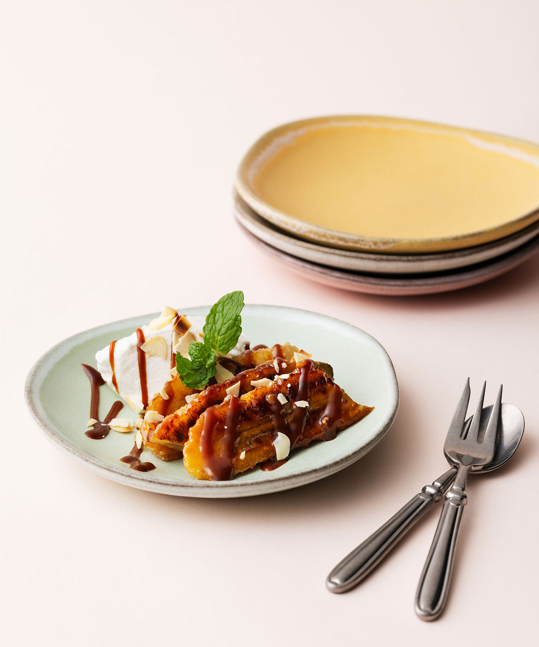 MARIA PORTUGAL TERRACOTA / AVEIRO デザートプレート｜自然な曲線と