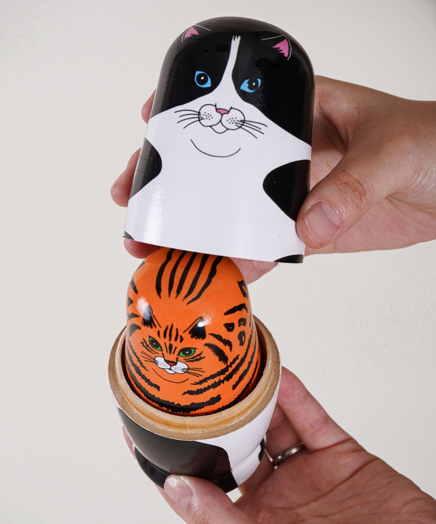 マトリョーシカ（cat / dog）