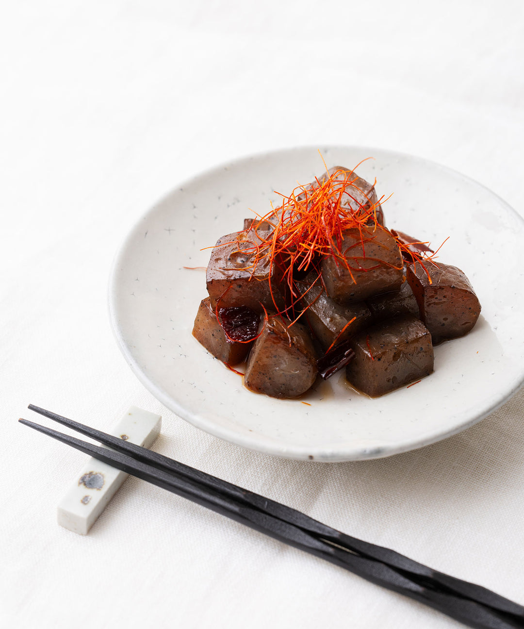 美濃焼 平皿 - 手作りの温もりを感じる美濃焼、取り皿やデザート皿に