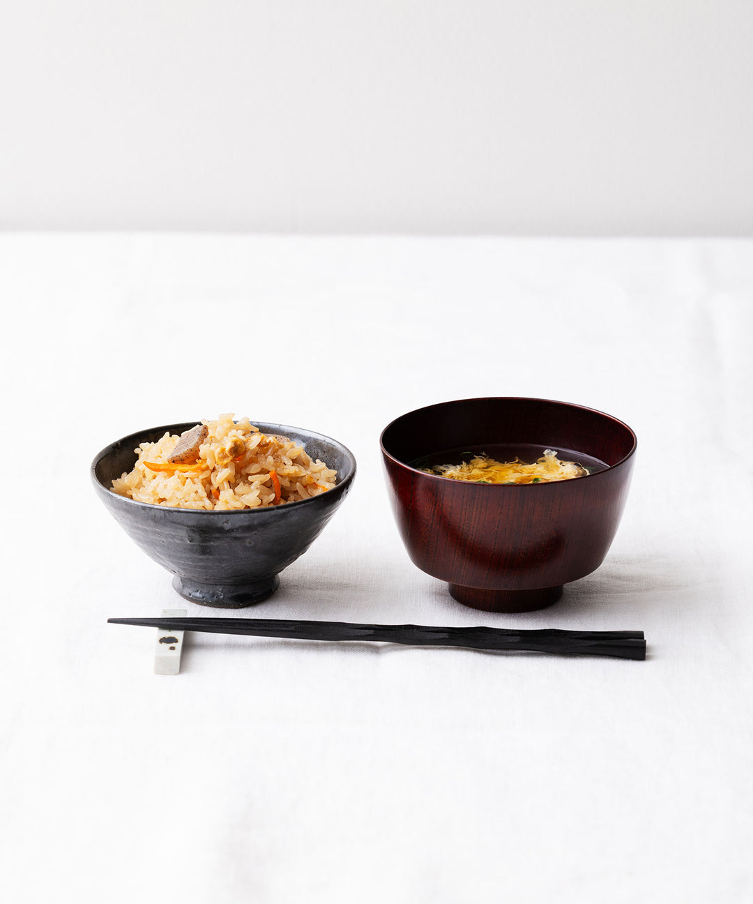 美濃焼 飯椀 - 日々の食卓に馴染む万能な美濃焼のご飯茶碗 – TIMELESS