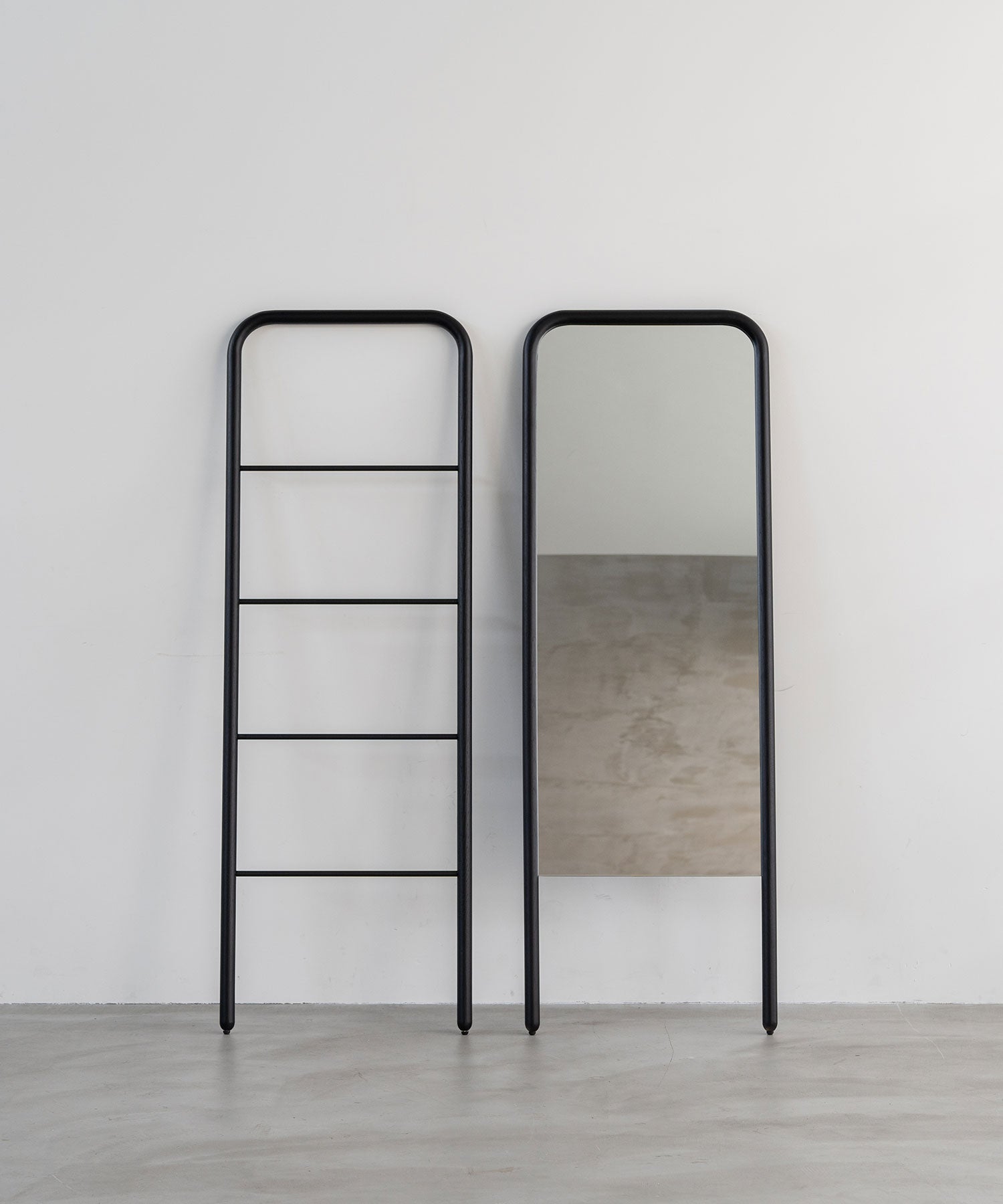 Stand Mirror SUK W55