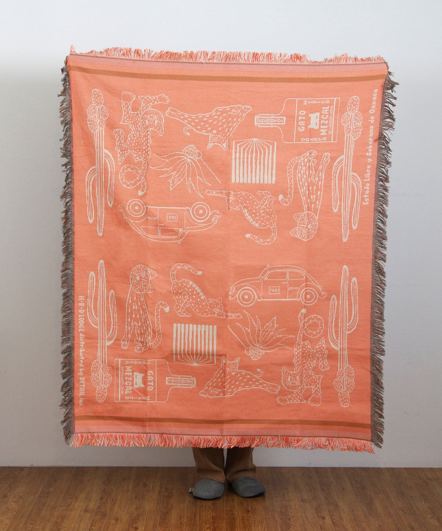 OAX THROWKET Cat and more Apricot