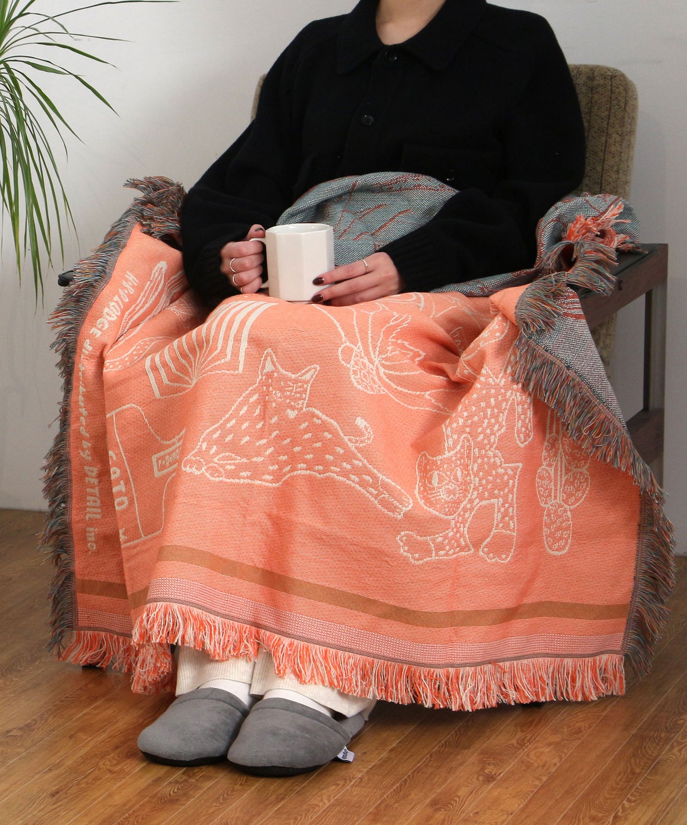 OAX THROWKET Cat and more Apricot