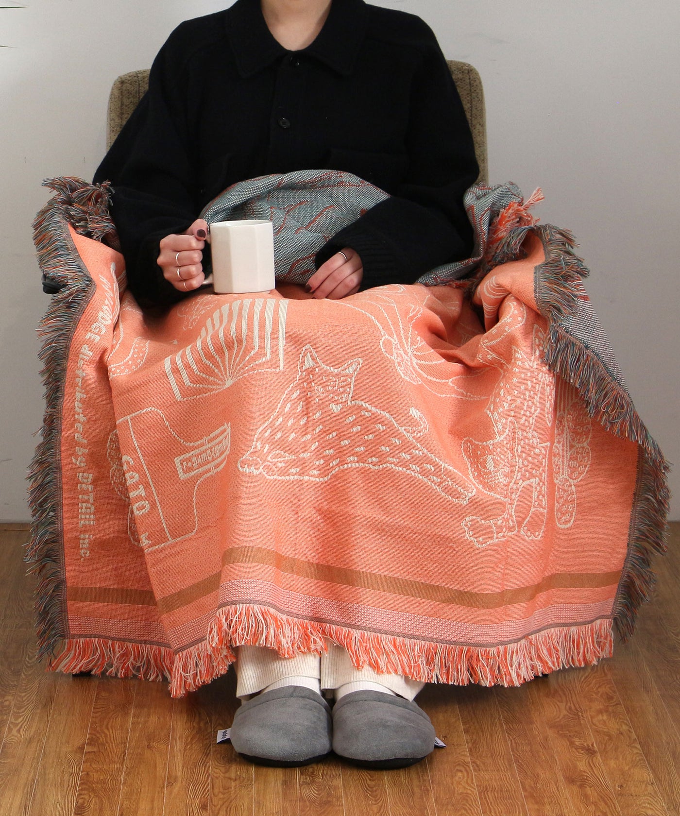 OAX THROWKET Cat and more Apricot