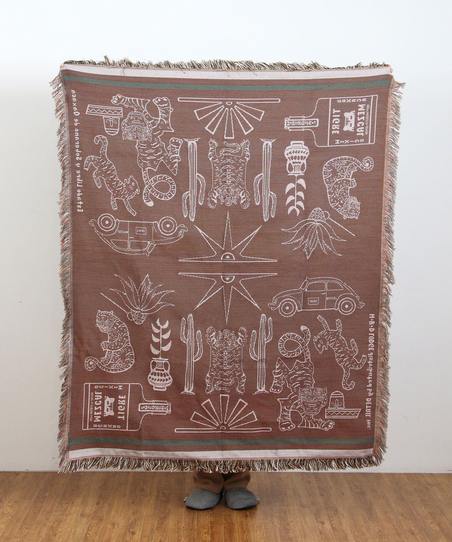 OAX THROWKET Tiger and more Cream