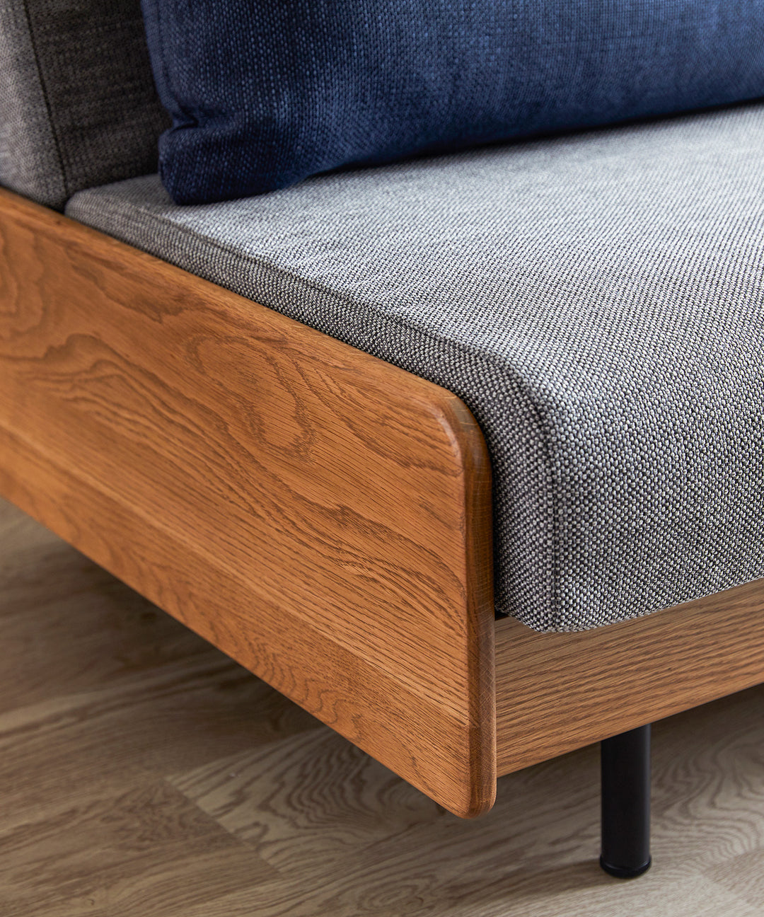 PACE ごろ寝ソファ VN｜くつろぎスタイルを選べるフレキシブルな広々