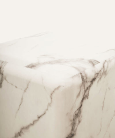 PILLAR MARBLE LOOK WHITE