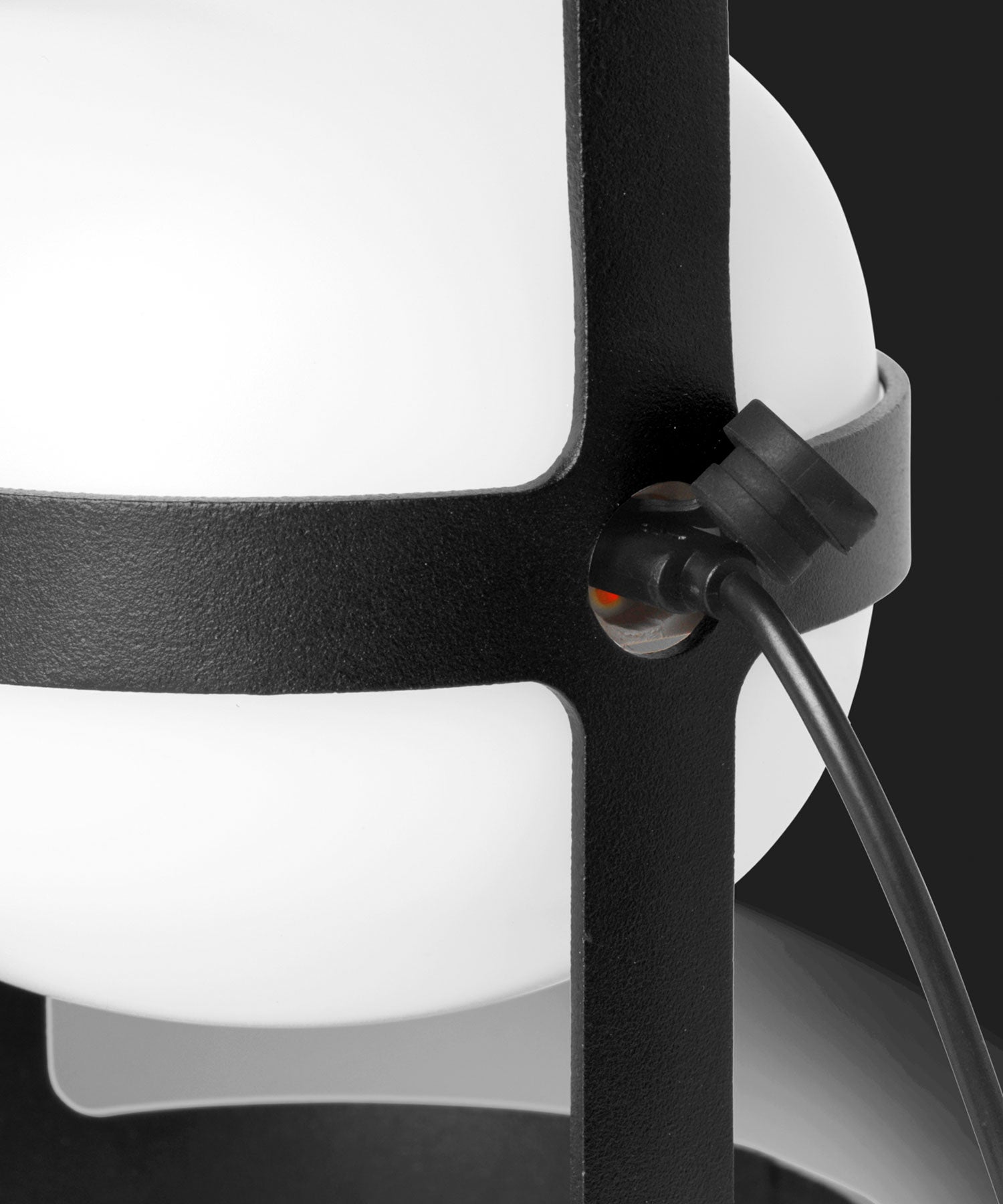 SOFT SPOT SOLAR black