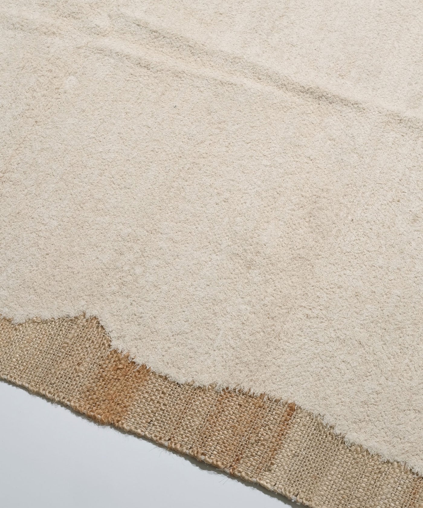 LOGAN RUG 1400×2000mm