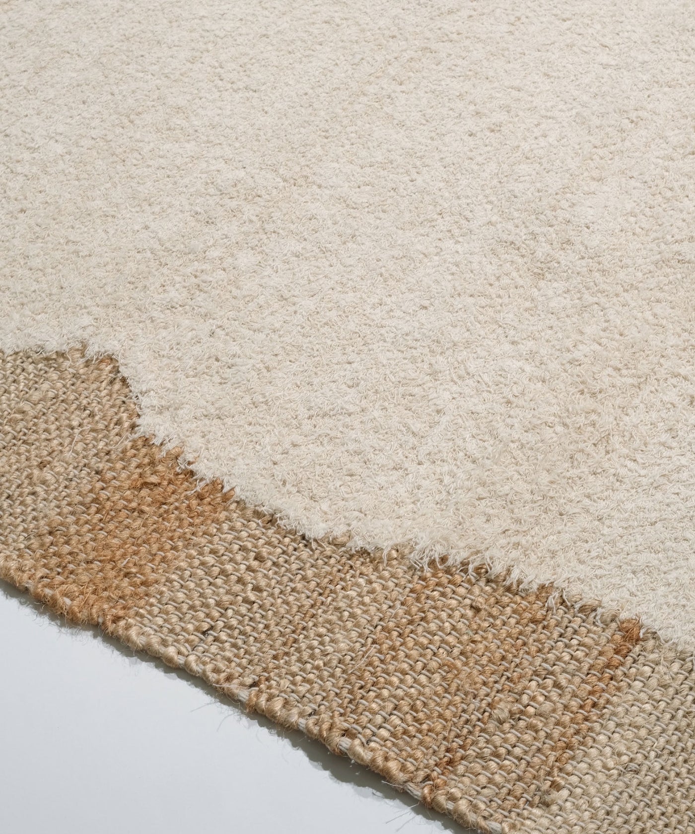 LOGAN RUG 1400×2000mm
