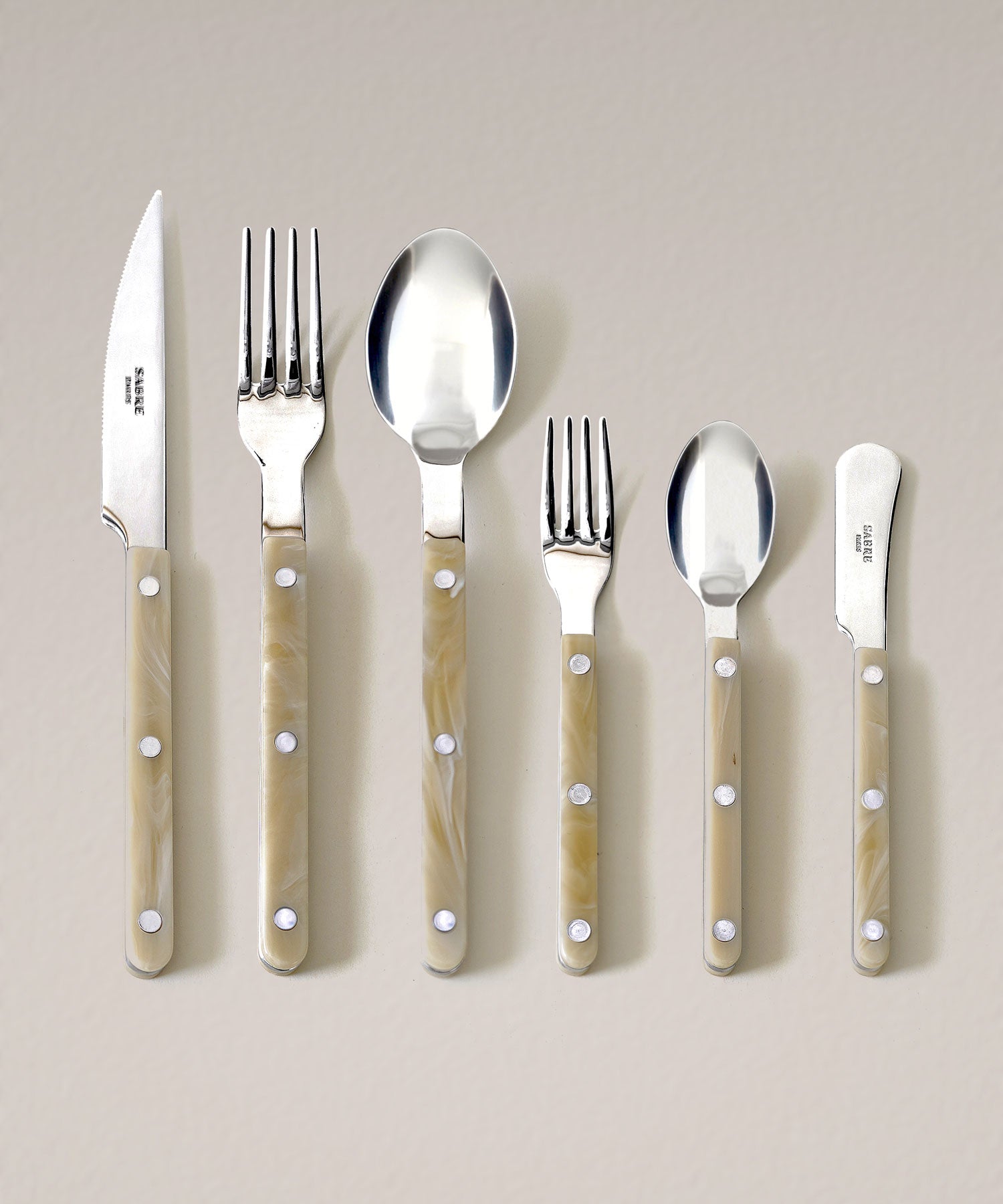 ディナーナイフビストロ