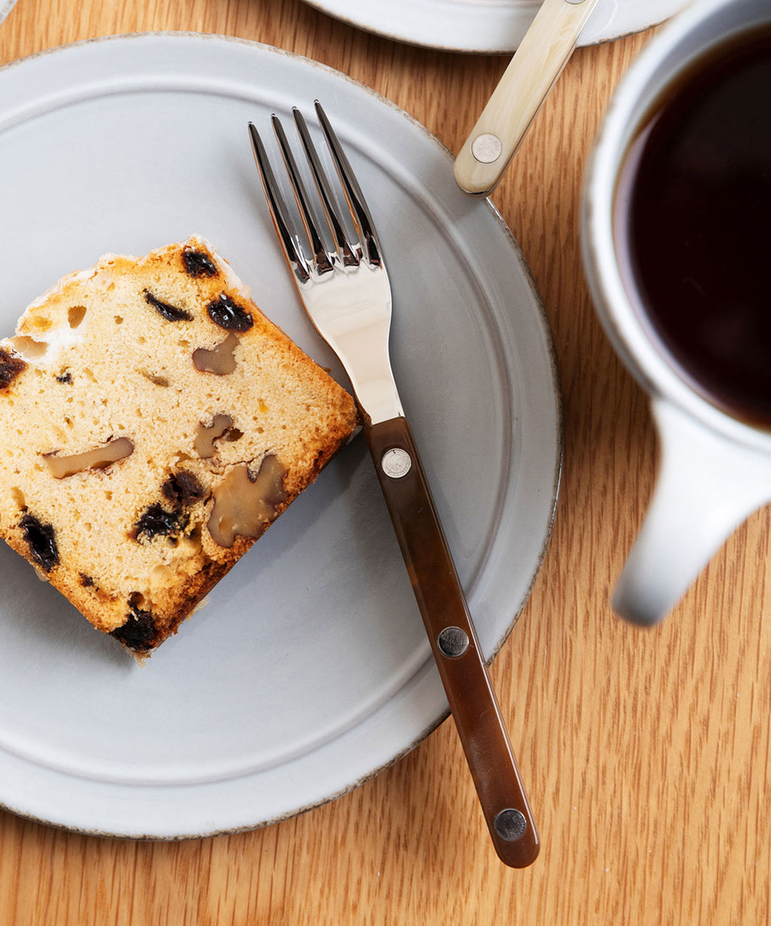 ケーキフォークビストロ – TIMELESS COMFORT