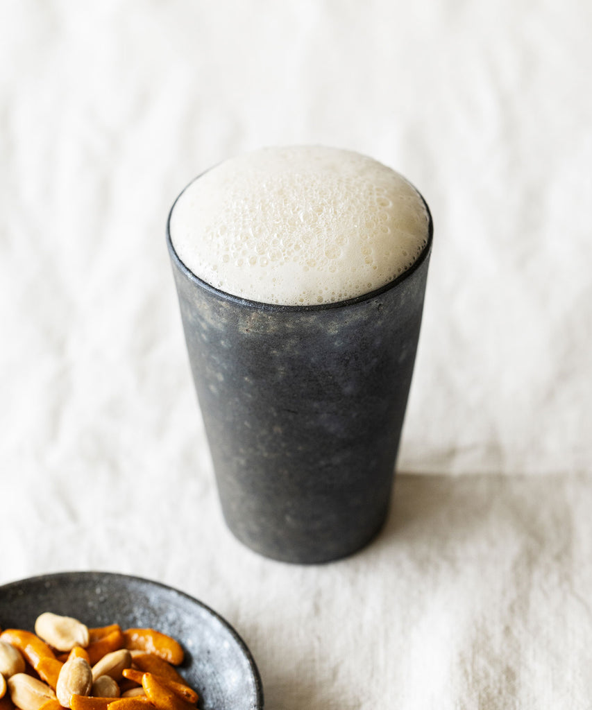 ビアカップ - 菱三陶園の再生陶器で泡立ちと味わいを楽しむ