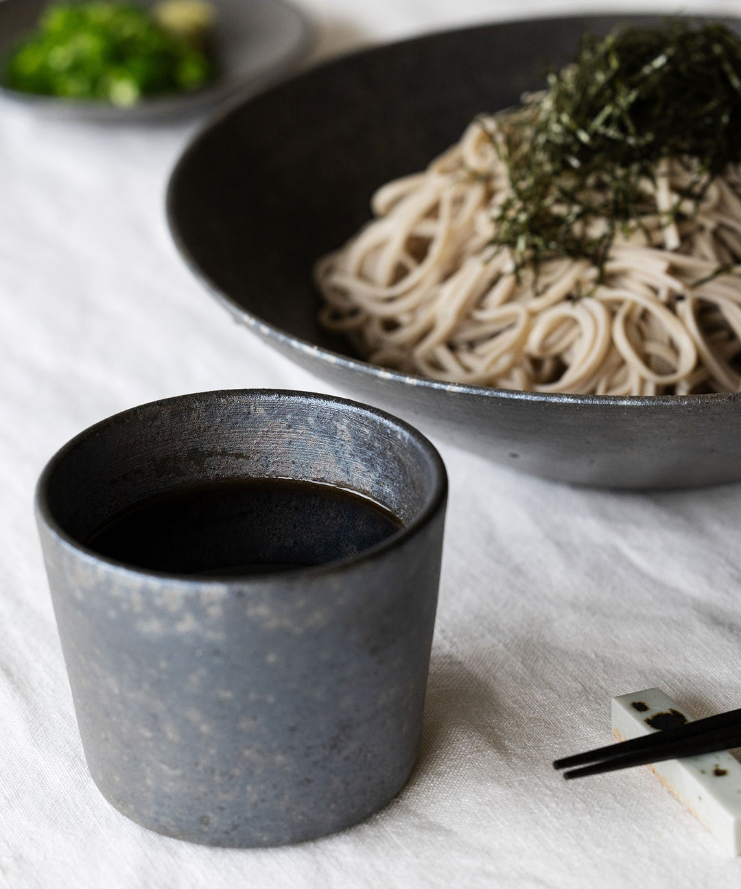 黒色陶器の手作りカップ コーヒーカップ/モーニングカップ販売＜simple3＞丸型 黒 /おしゃれな
