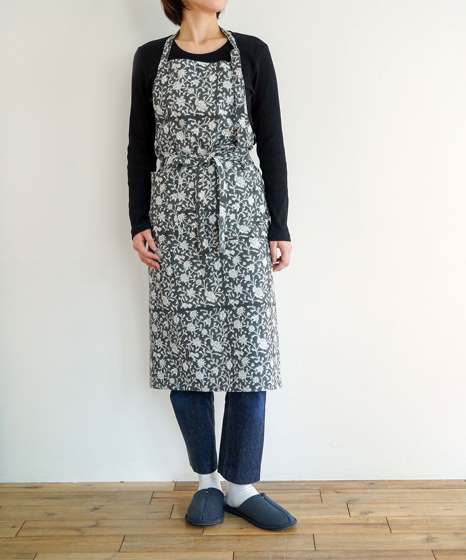 DARK GRAY  モデル身長 164cm