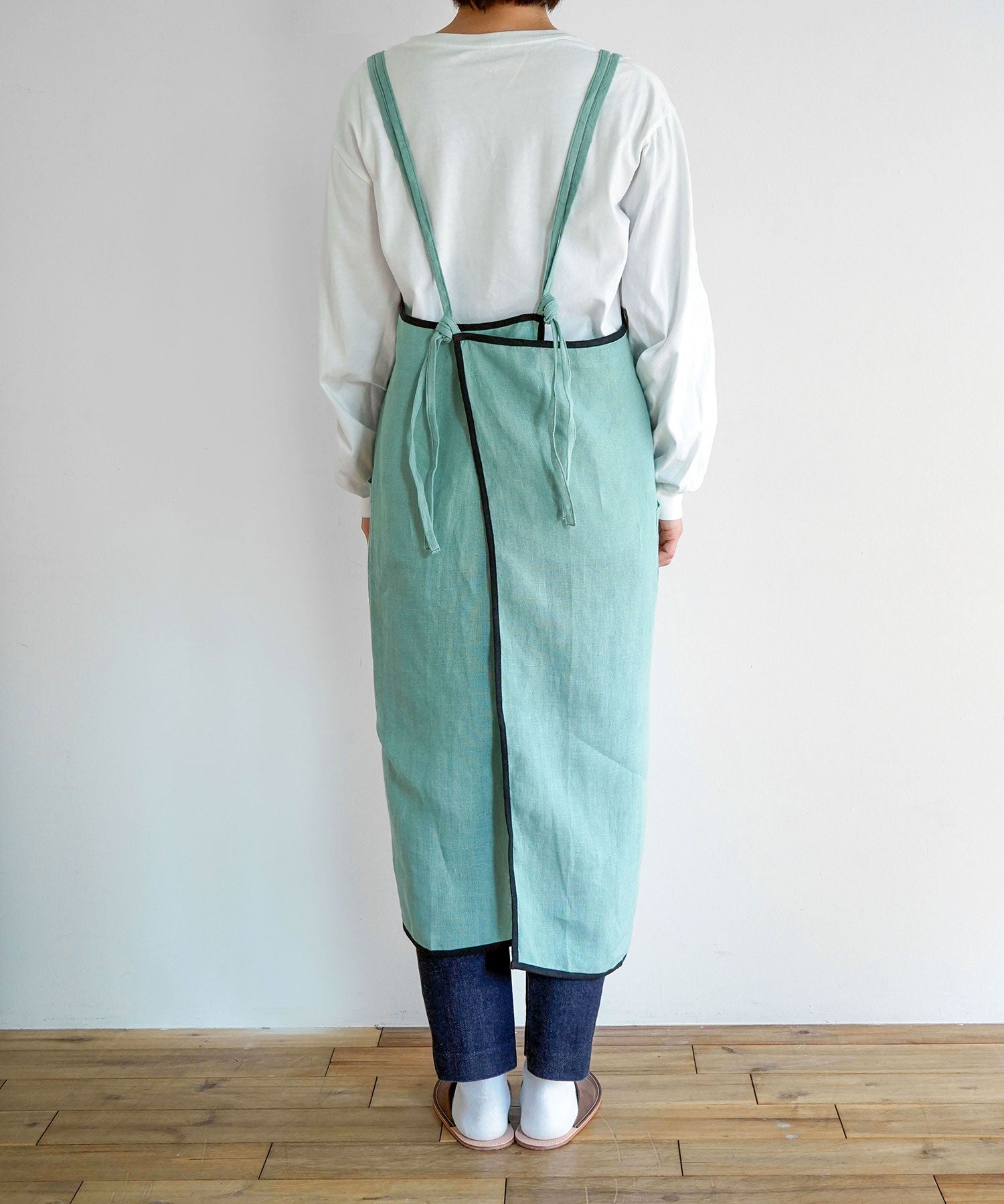 リネンエプロン