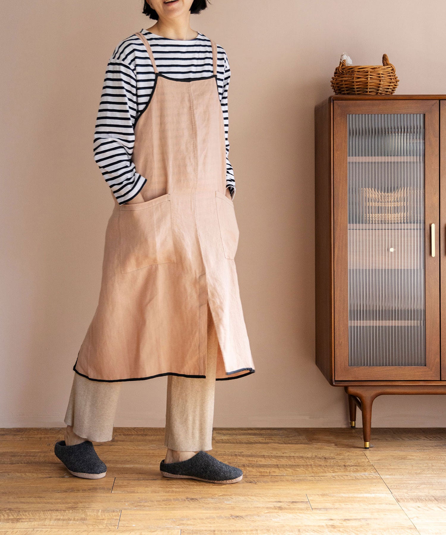 前スリットで足捌きも◎