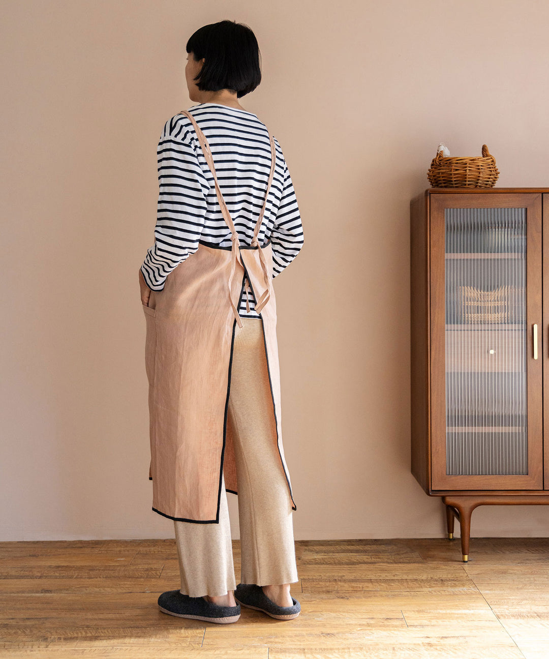 Sankara. リネンエプロン | 上質なリネンで快適なキッチンライフ