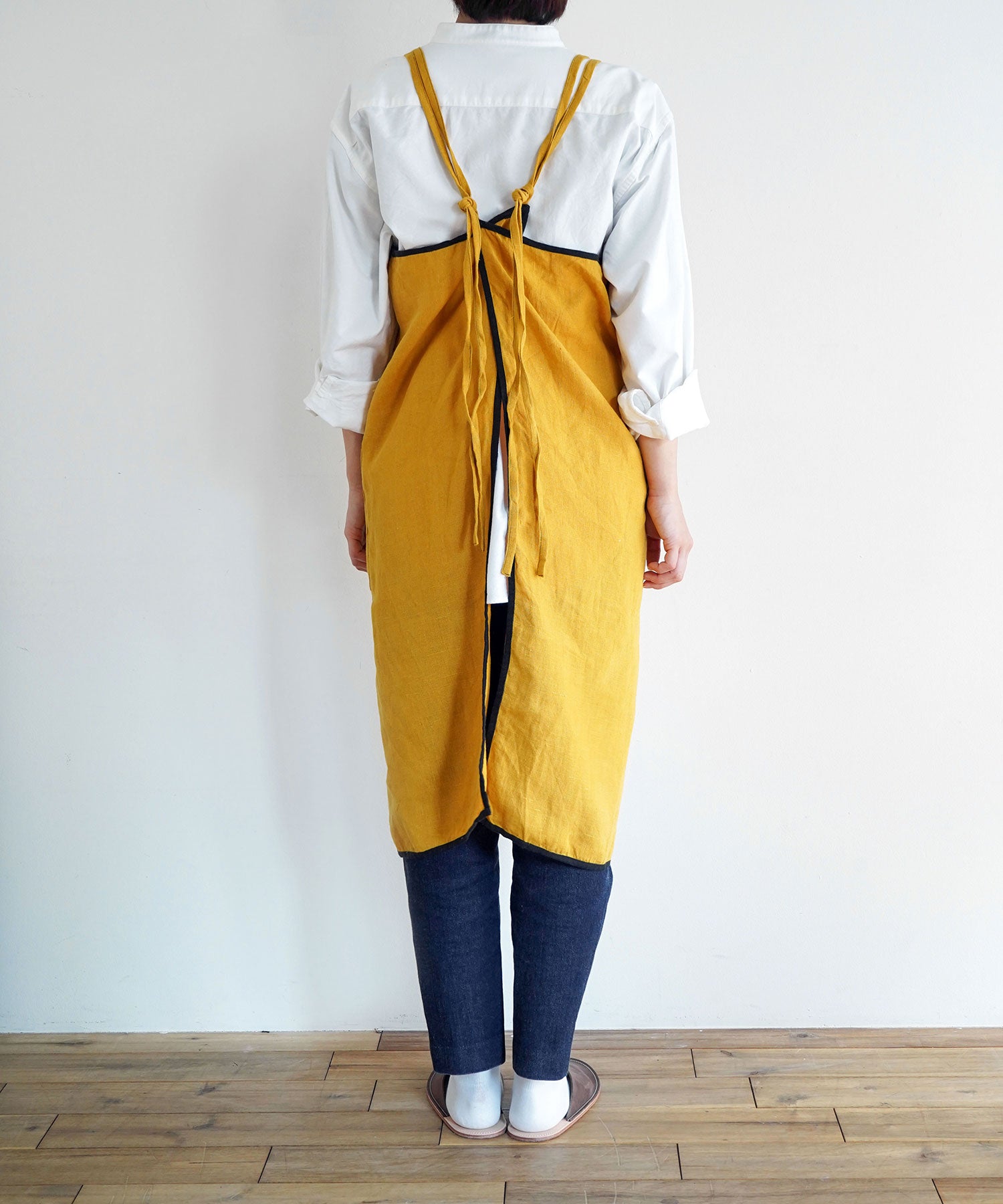 リネンエプロン