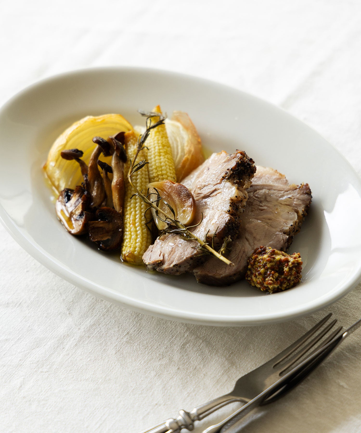 チボリ オーバルプレート