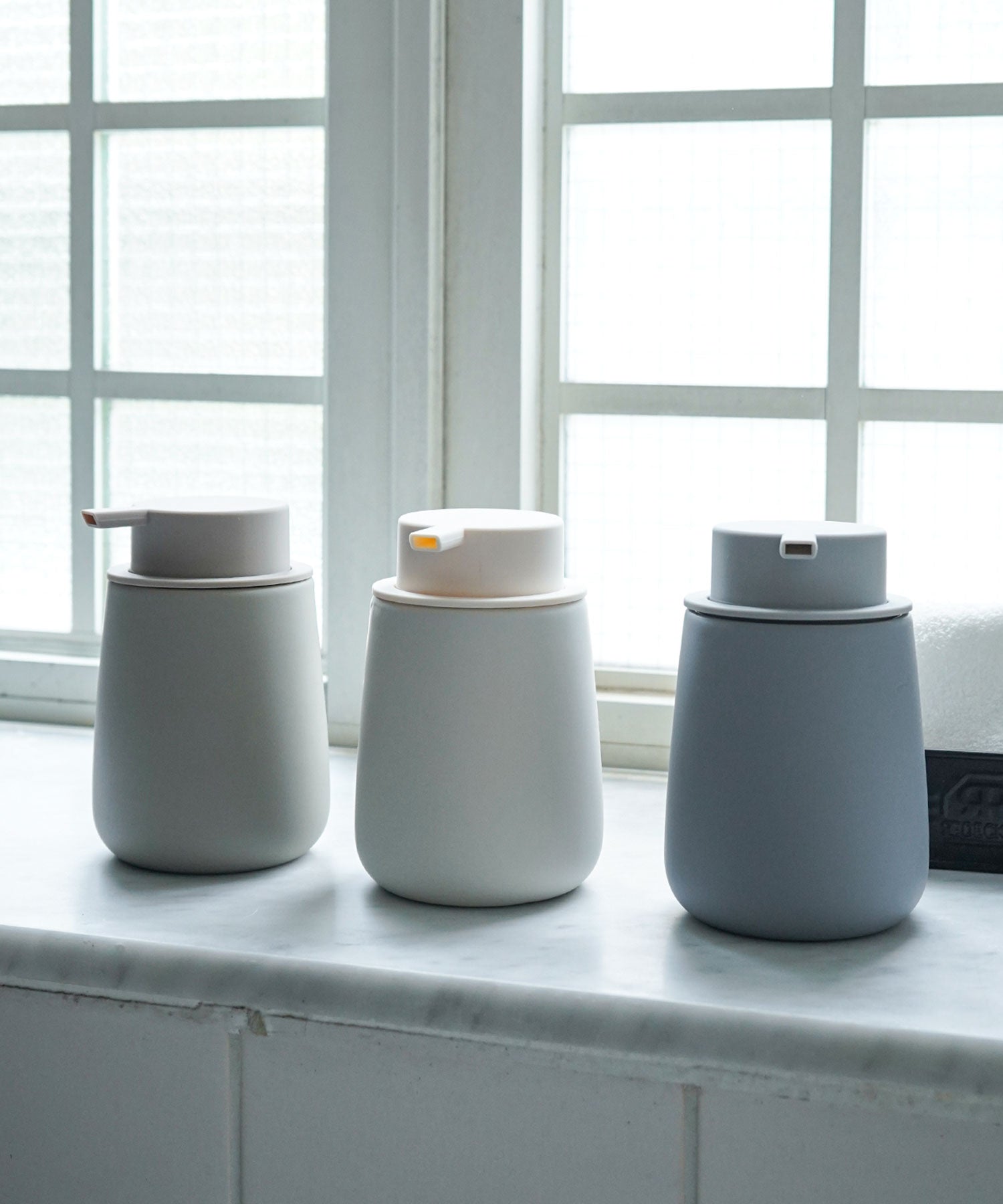 ソープディスペンサー 泡タイプ