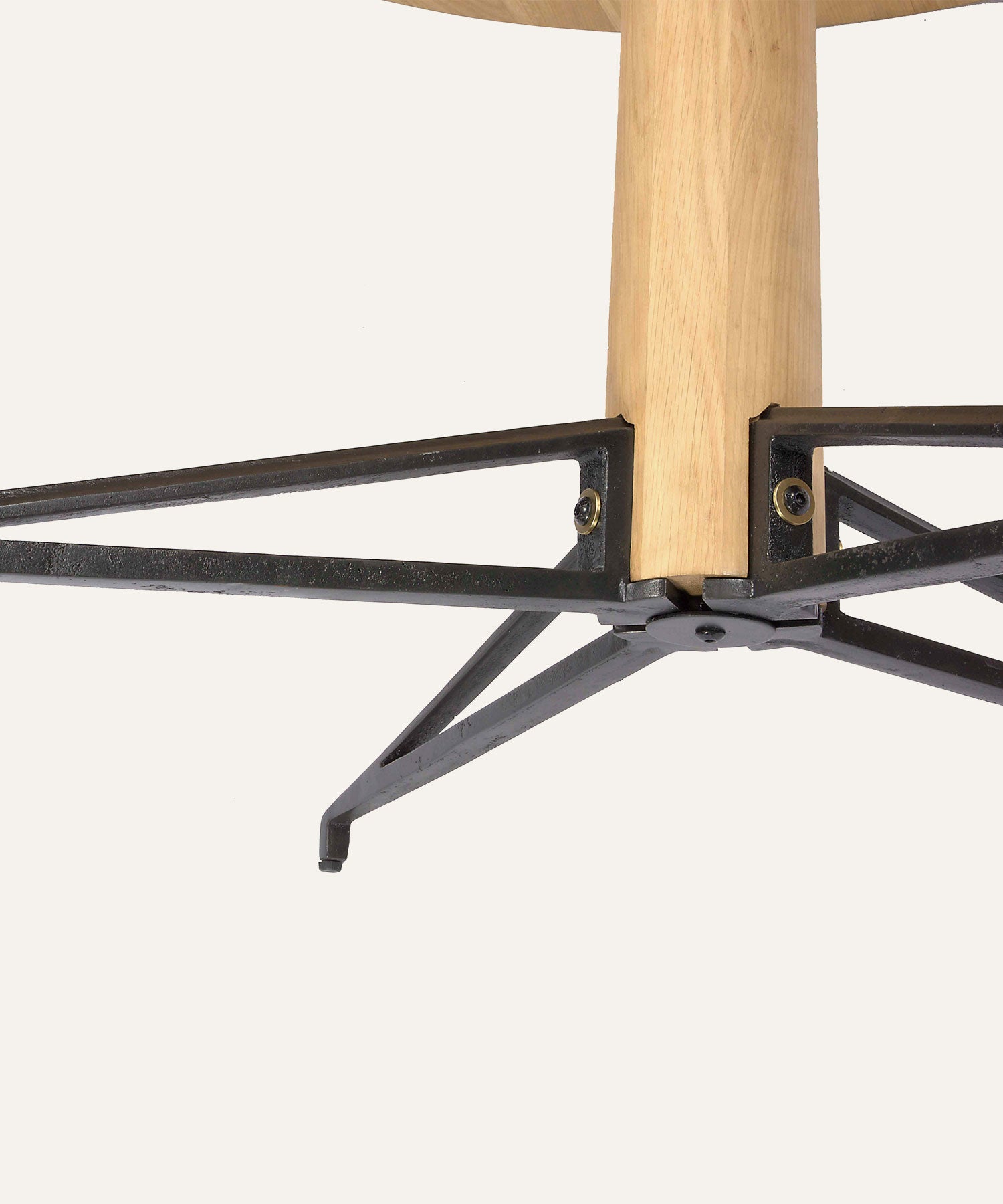 BISTRO ROUND TABLE 1100 RAW OAK