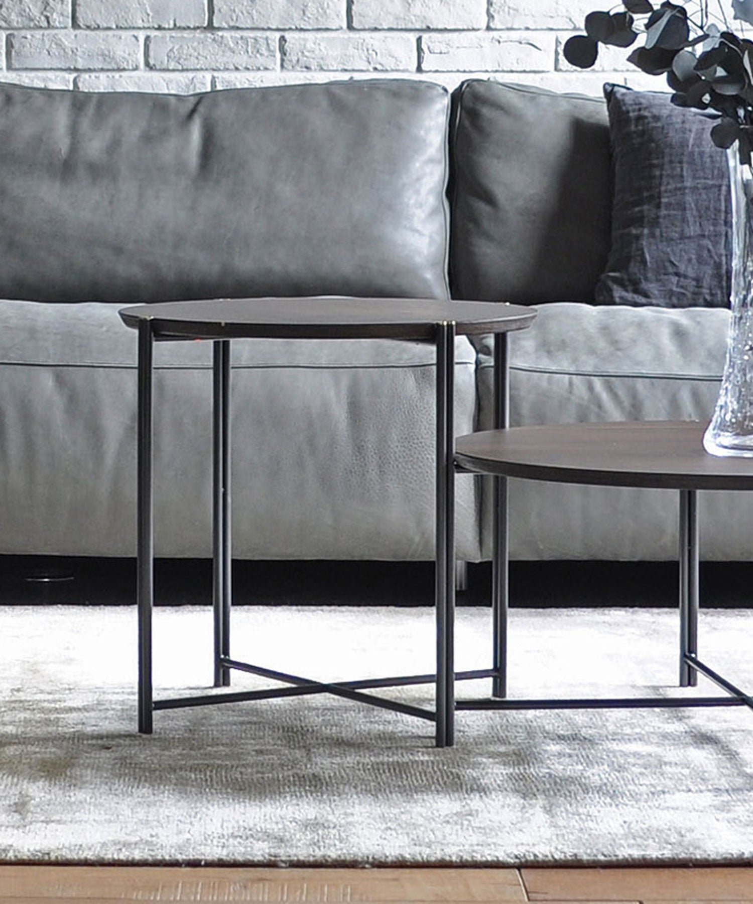 QUATTRO SIDE TABLE SEARED OAK