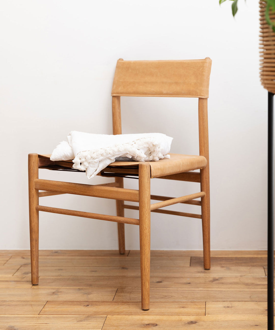SQUARE ROOTS(スクエアルーツ)SLUNG CHAIR|軽量レザーソファ SQUARE ROOTS(スクエアルーツ)SLUNG CHAIR|軽量レザーソファ