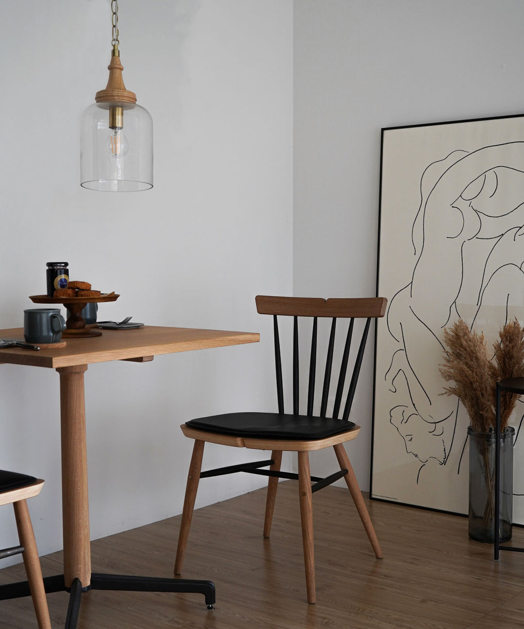 SQUARE ROOTS CHAIR – TIMELESS COMFORT