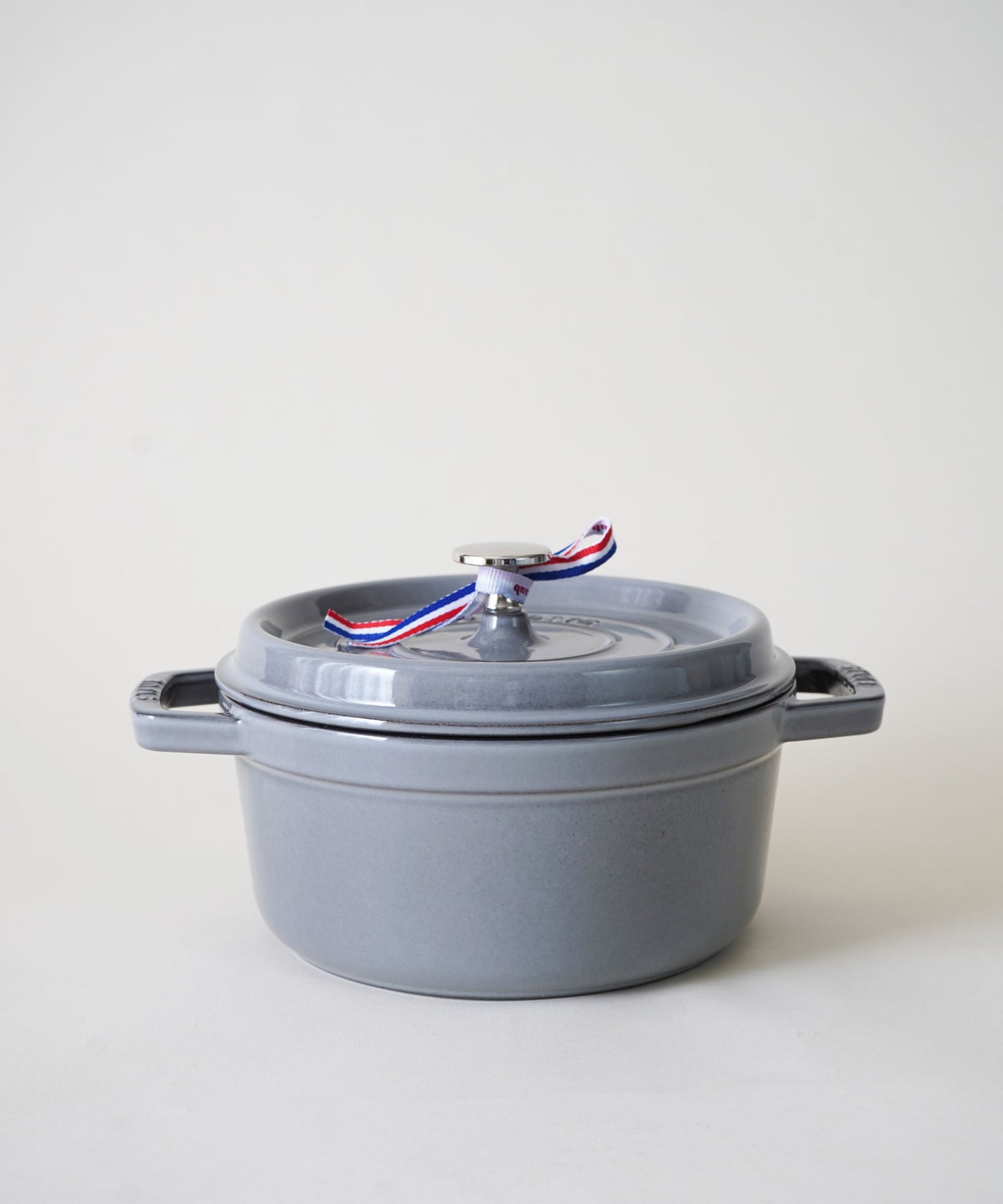 STAUB（ストウブ）ピコ・ココット ラウンド｜耐久性に優れた鋳物