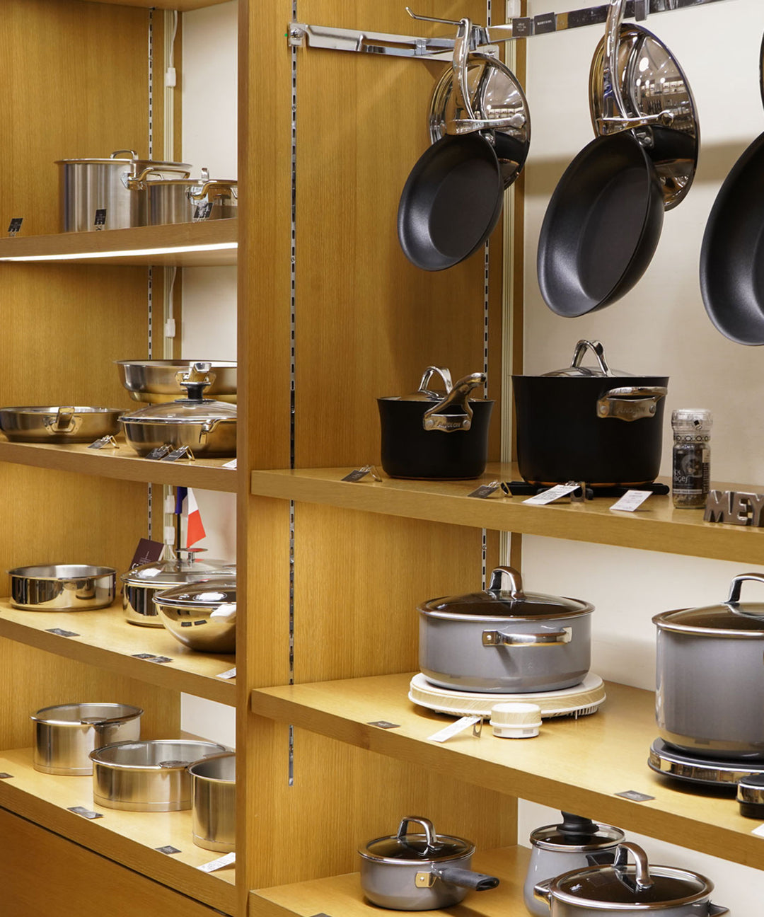 リニューアルオープン！ TIMELESS COMFORT Kitchen ＆ Dining 東京