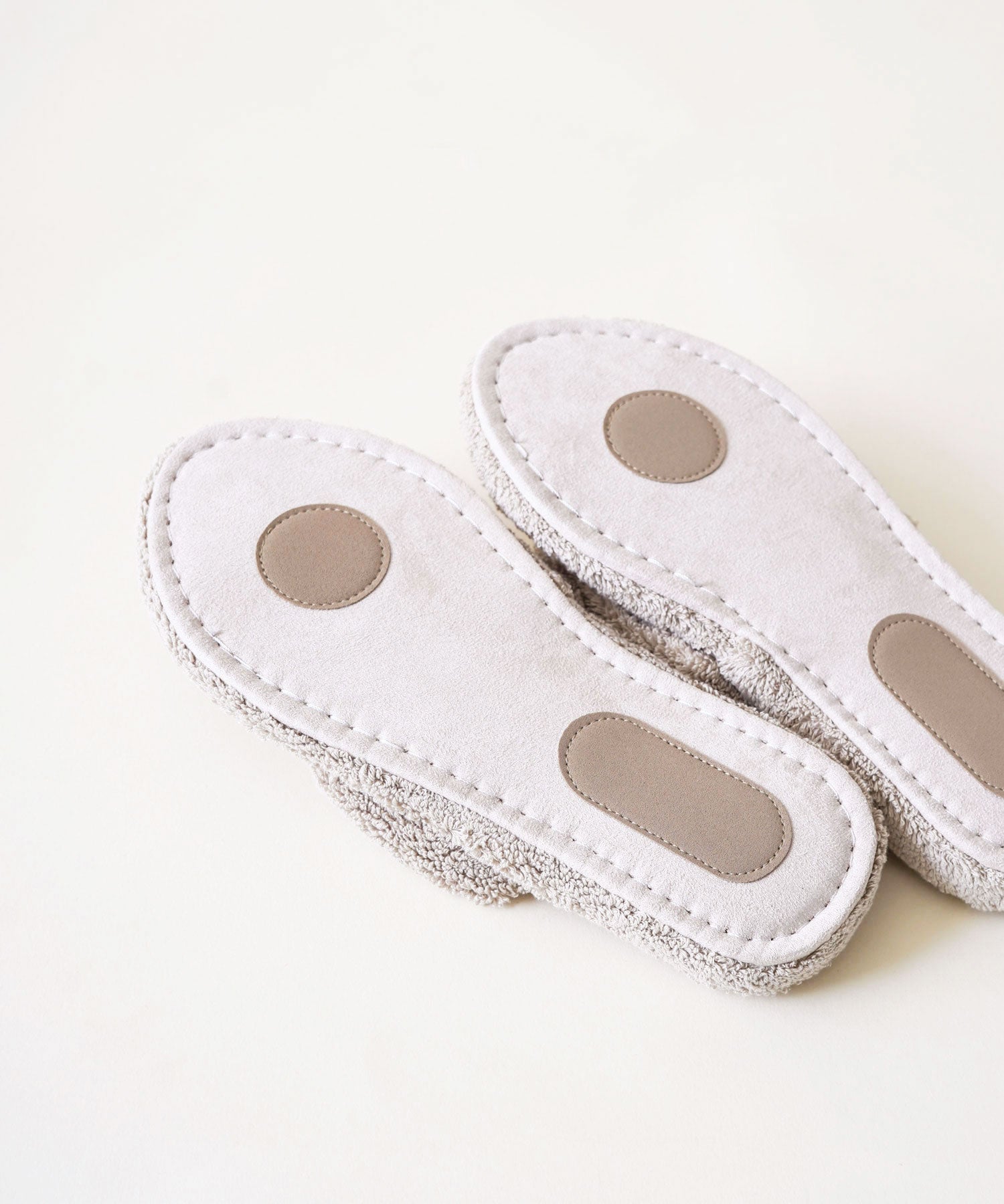 裏面には滑り止めが付いています。