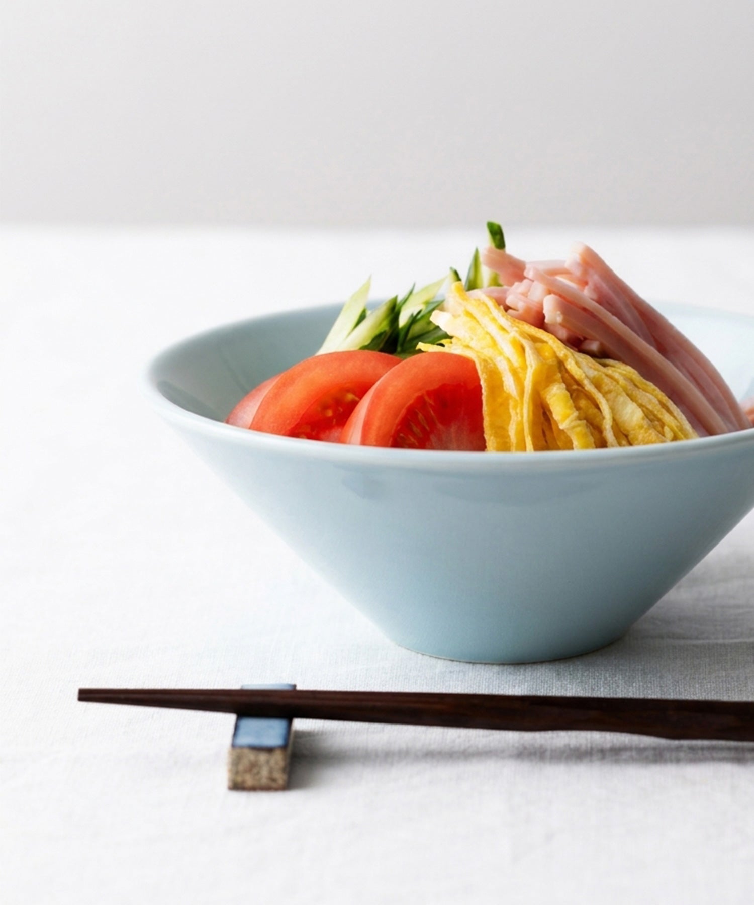 清白 麺ボウル|翡翠のような透明感が美しい青磁のどんぶり|磁器|TIMELESS COMFORT SELECT