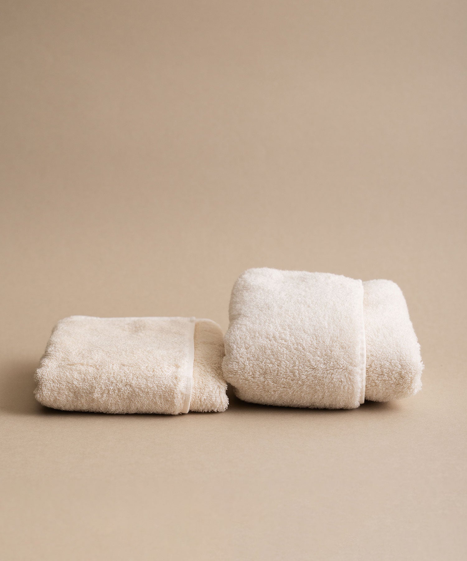 左 洗濯前　　右 洗濯後