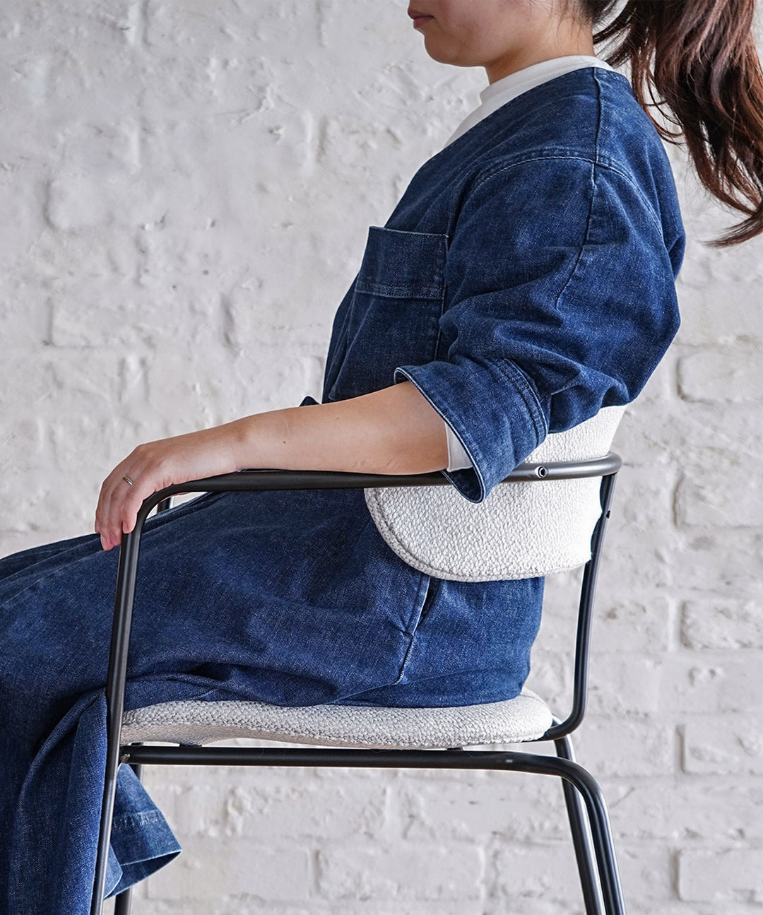 Work Plus（ワークプラス）】HOAKA CHAIR｜魅力的なデザインと快適な